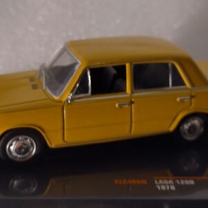 Lada 1200 keltainen