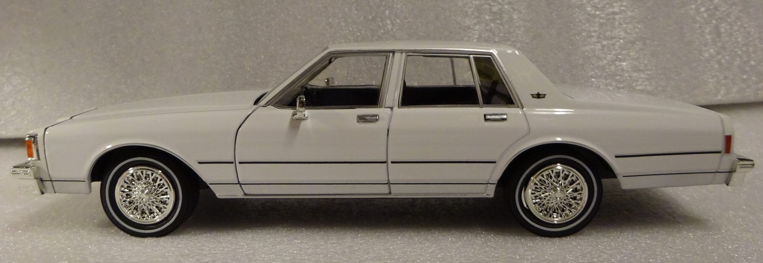Pienoismalli Chevrolet Caprice 1/24