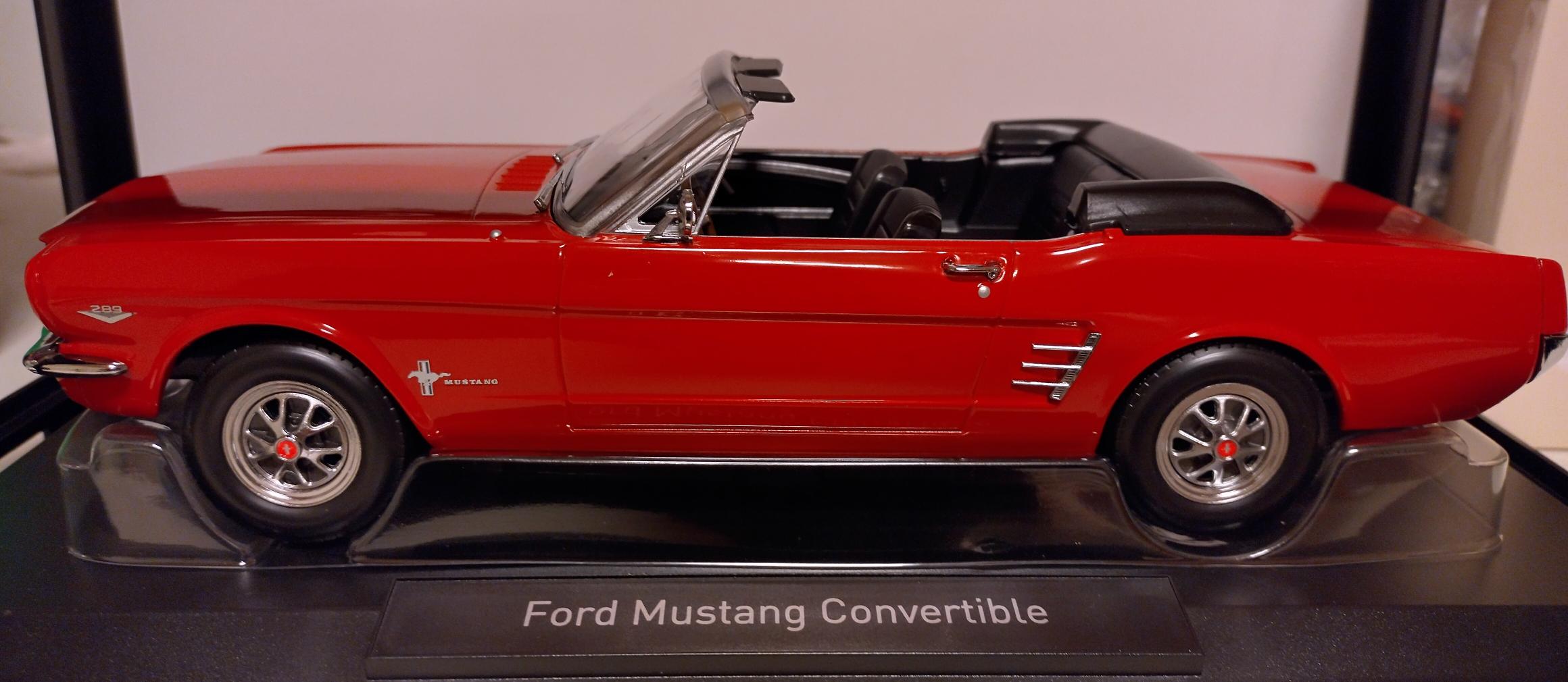 Pienoismalli Ford Mustang 1966 avo 1/18