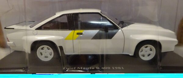 Pienoismalli Opel Manta B 400 1981