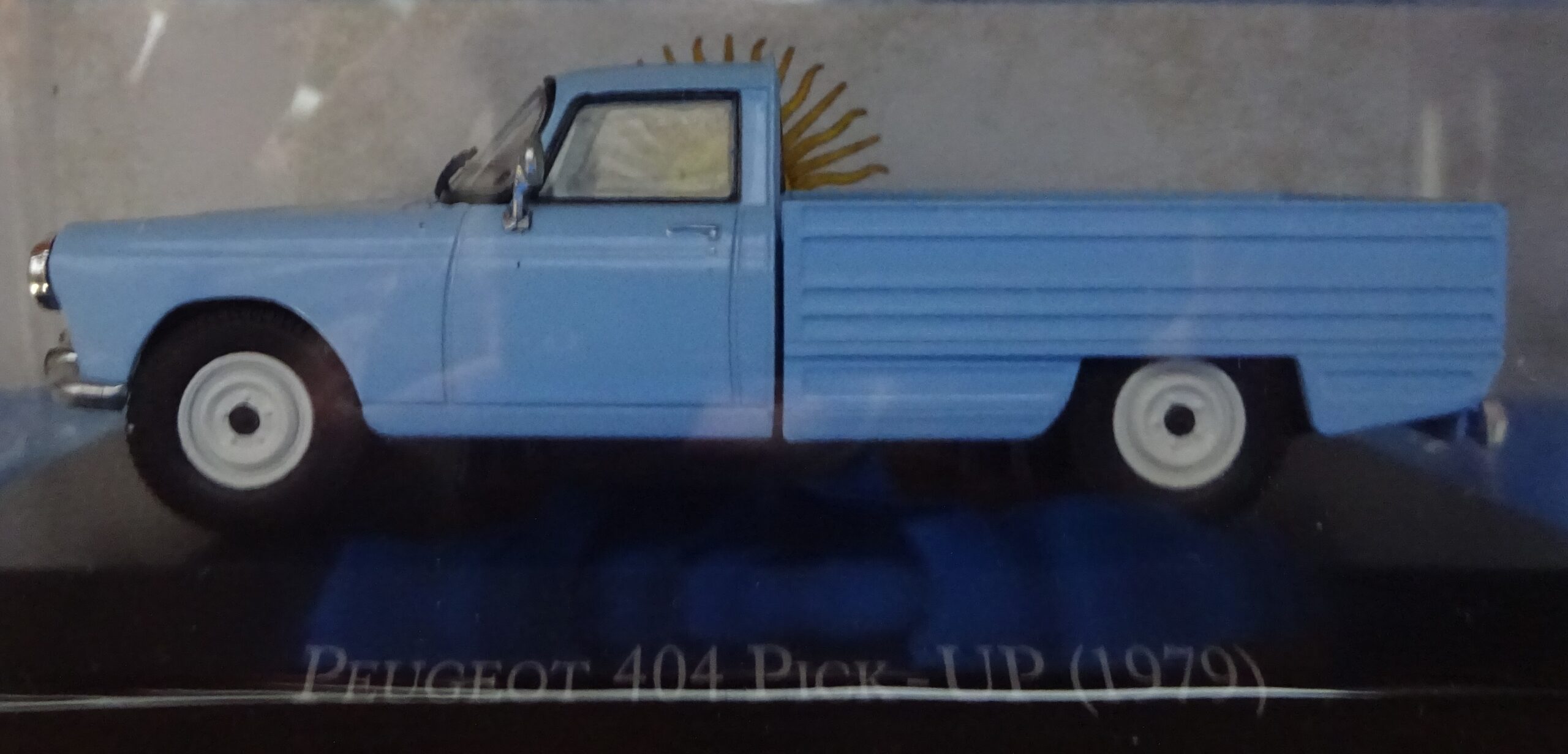 Pienoismalli Peugeot 404 Pickup 1979