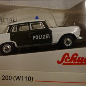 Pienoismalli Mercedes W110 Polizei
