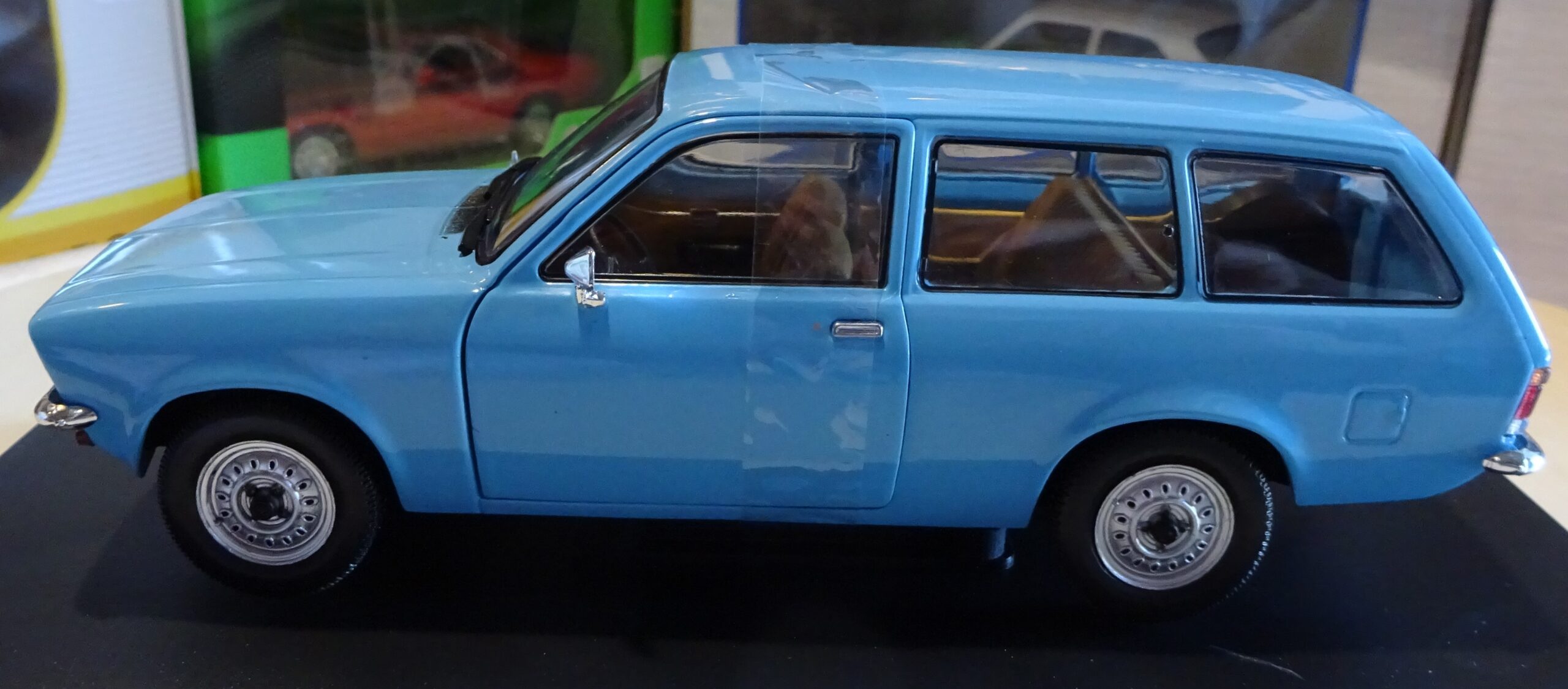 Pienoismalli Opel Kadett C Caravan