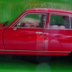 Pienoismalli Peugeot 504 1974