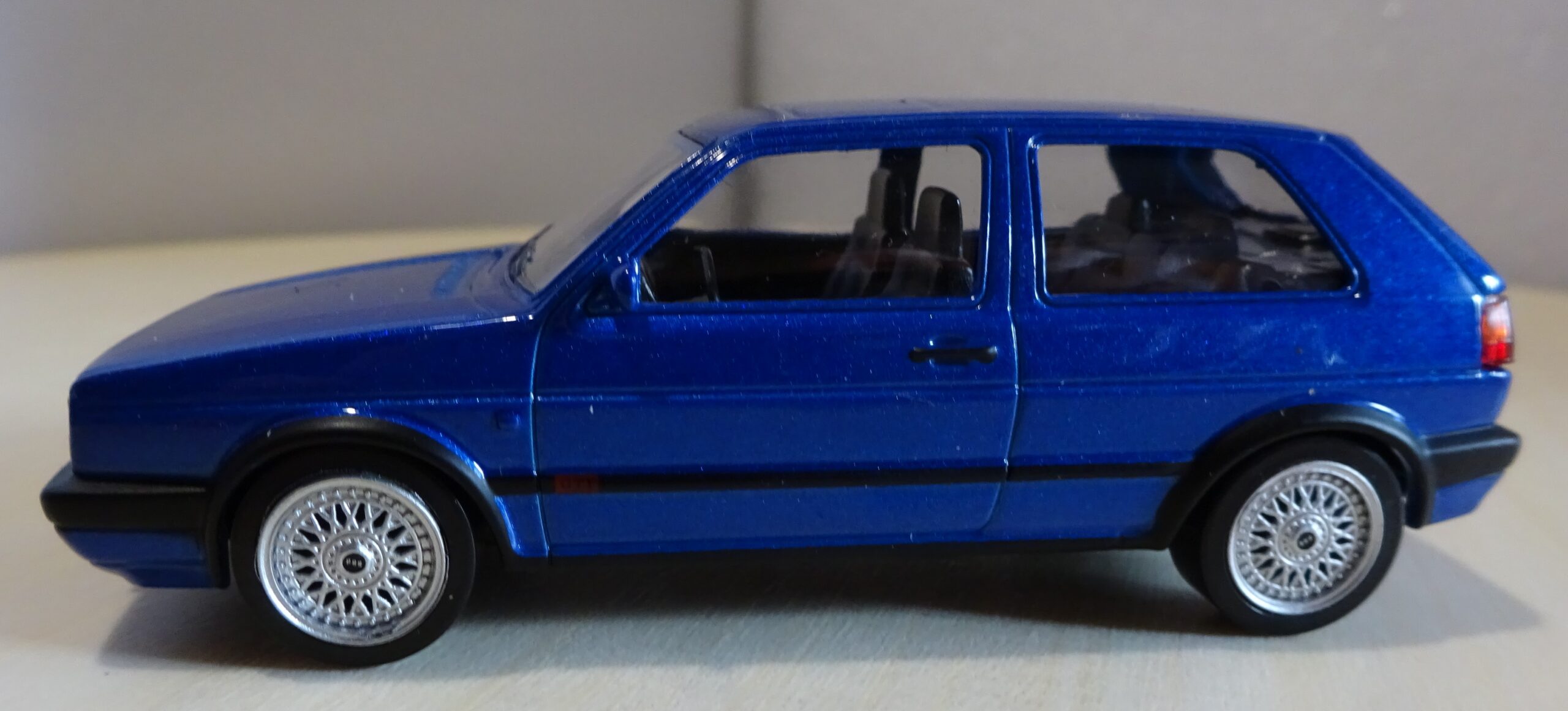 Pienoismalli VW Golf G60 sininen
