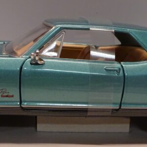 Pienoismalli Buick Riviera