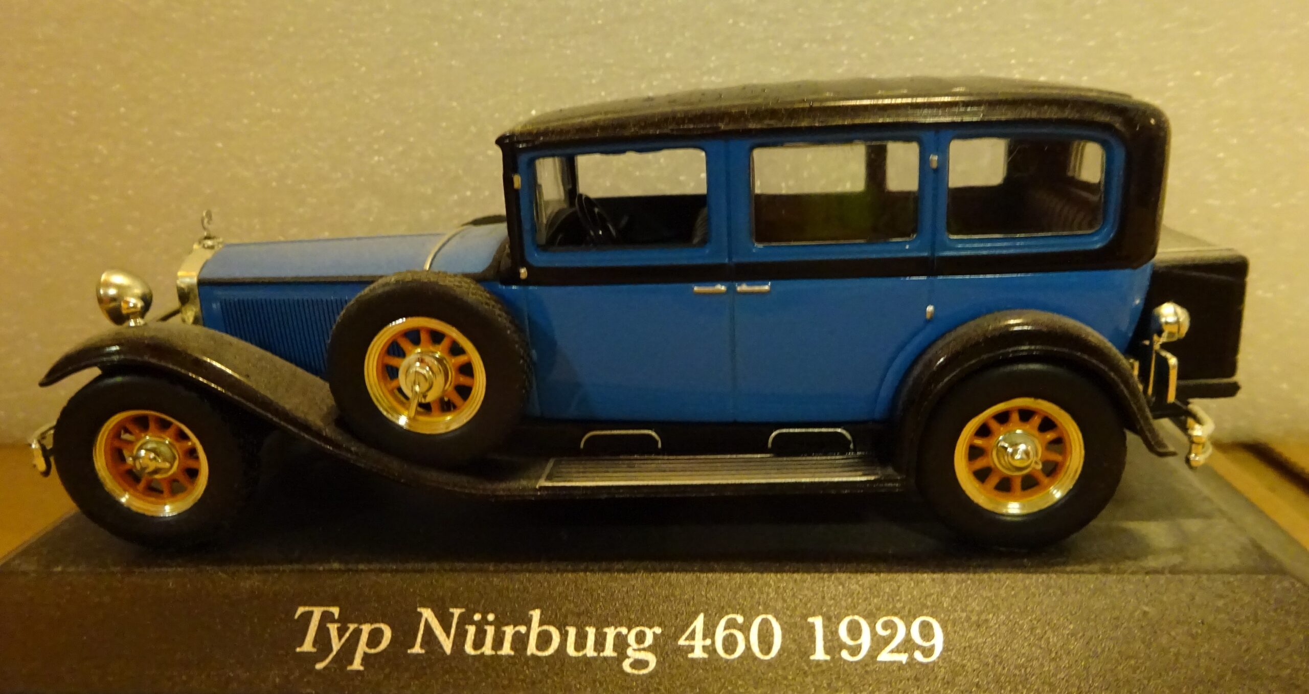 Pienoismalli Mercedes Typ Nürberg 460 1929