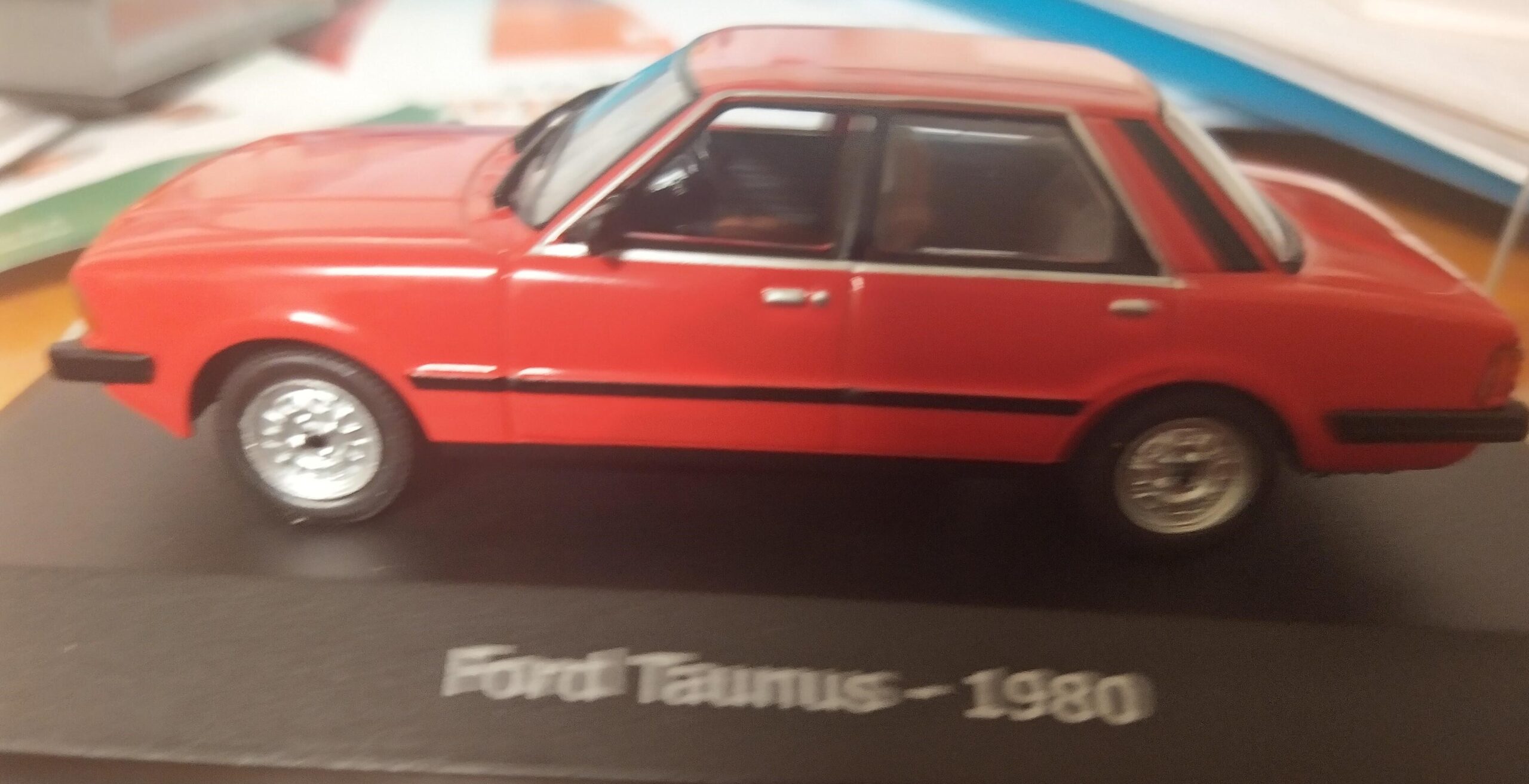 Pienoismalli Ford Taunus 1980
