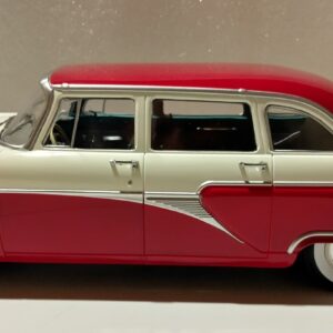 Pienoismalli Tshaika 1/18