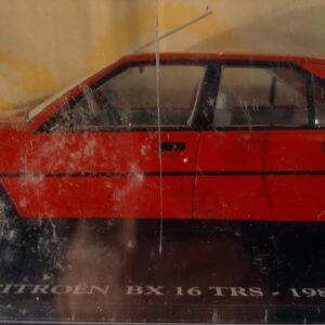 Pienoismalli Citroen BX 16 TRS 1983 1/24