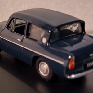 Pienoismalli Ford Anglia 1/76
