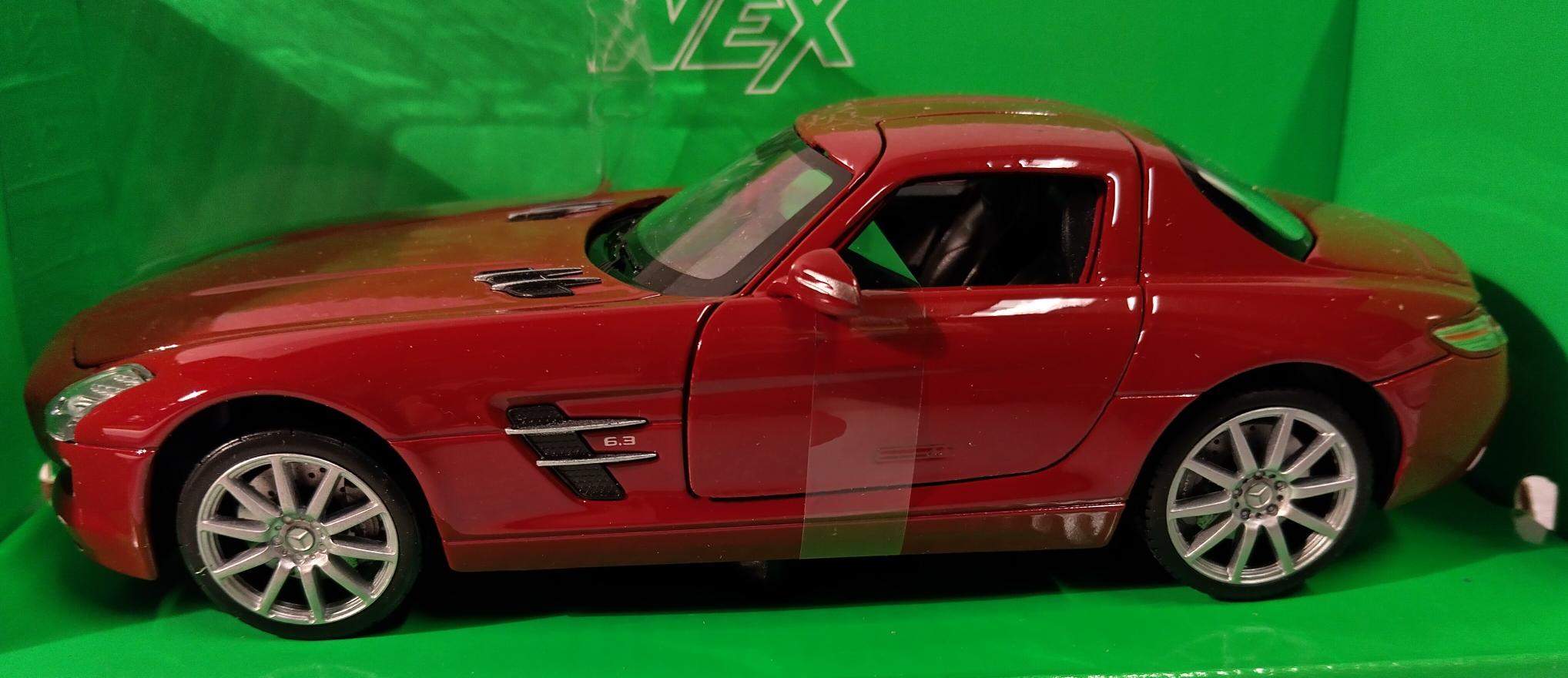 Pienoismalli Mercedes SLS AMG 1/24