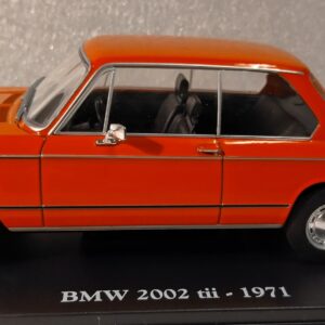 Pienoismalli BMW 2002tii 1971 1/24