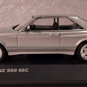 Pienoismalli Mercedes 560 SEC AMG 1/43