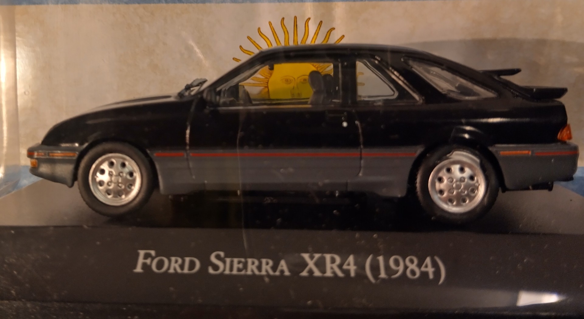 Pienoismalli Ford Sierra XR4 1984 1/43