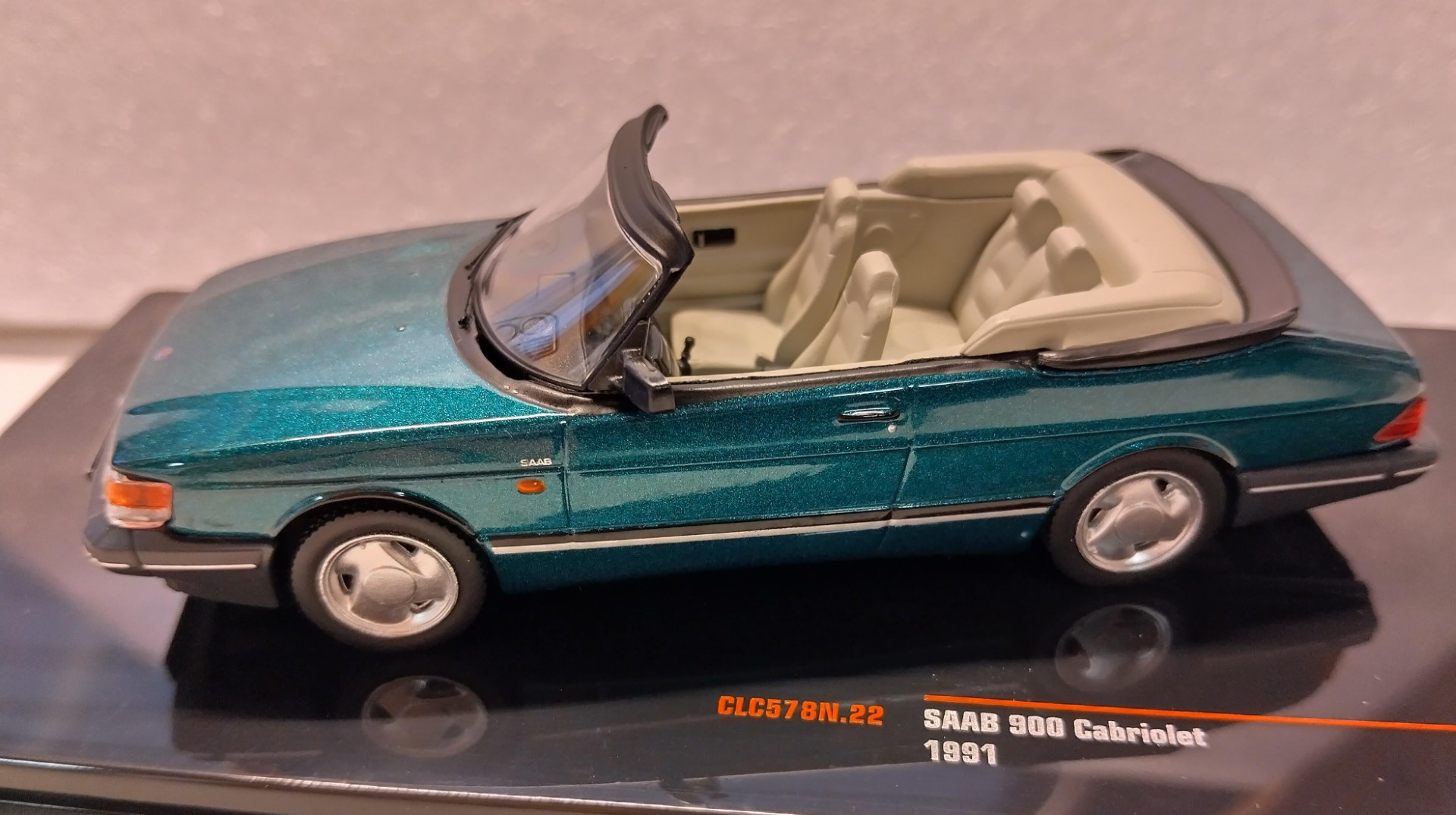 Pienoismalli Saab 900 Cabriolet 1991 1/43