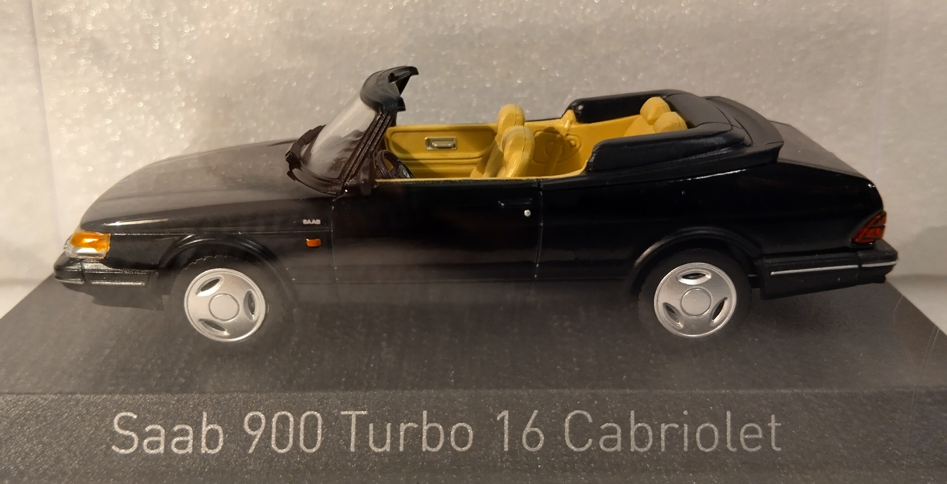 Pienoismalli Saab 900 Turbo Cabriolet 1992 1/43
