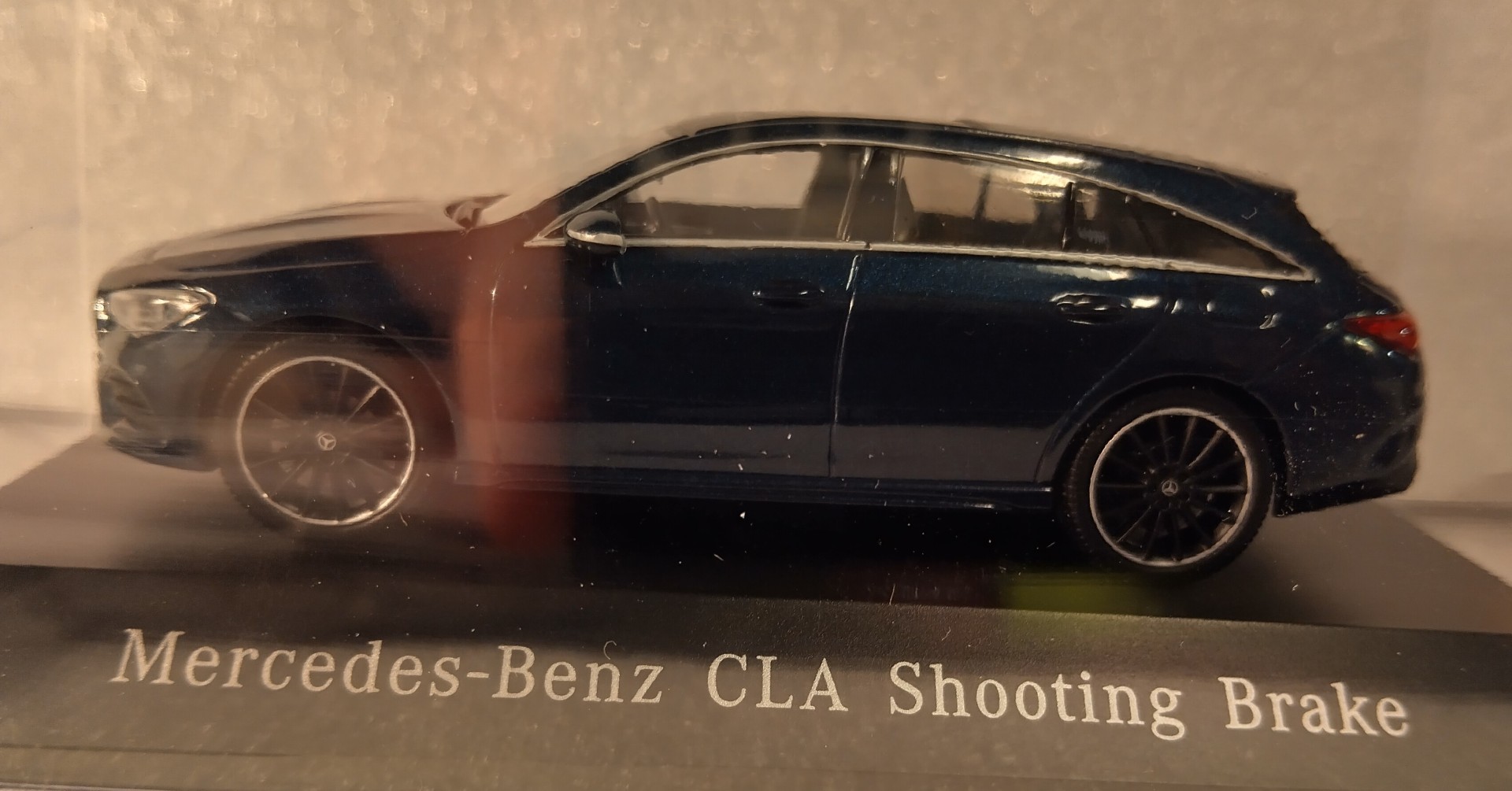 Pienoismalli Mercedes CLA Shooting Brake