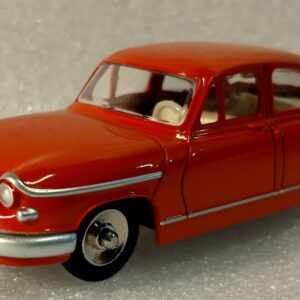 Pienoismalli Panhard PL 17