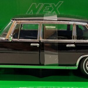 Mercedes 600 W100 musta