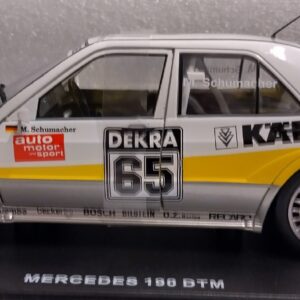 Pienoismalli Mercedes 190E EVO 2 Team AMG 1/18