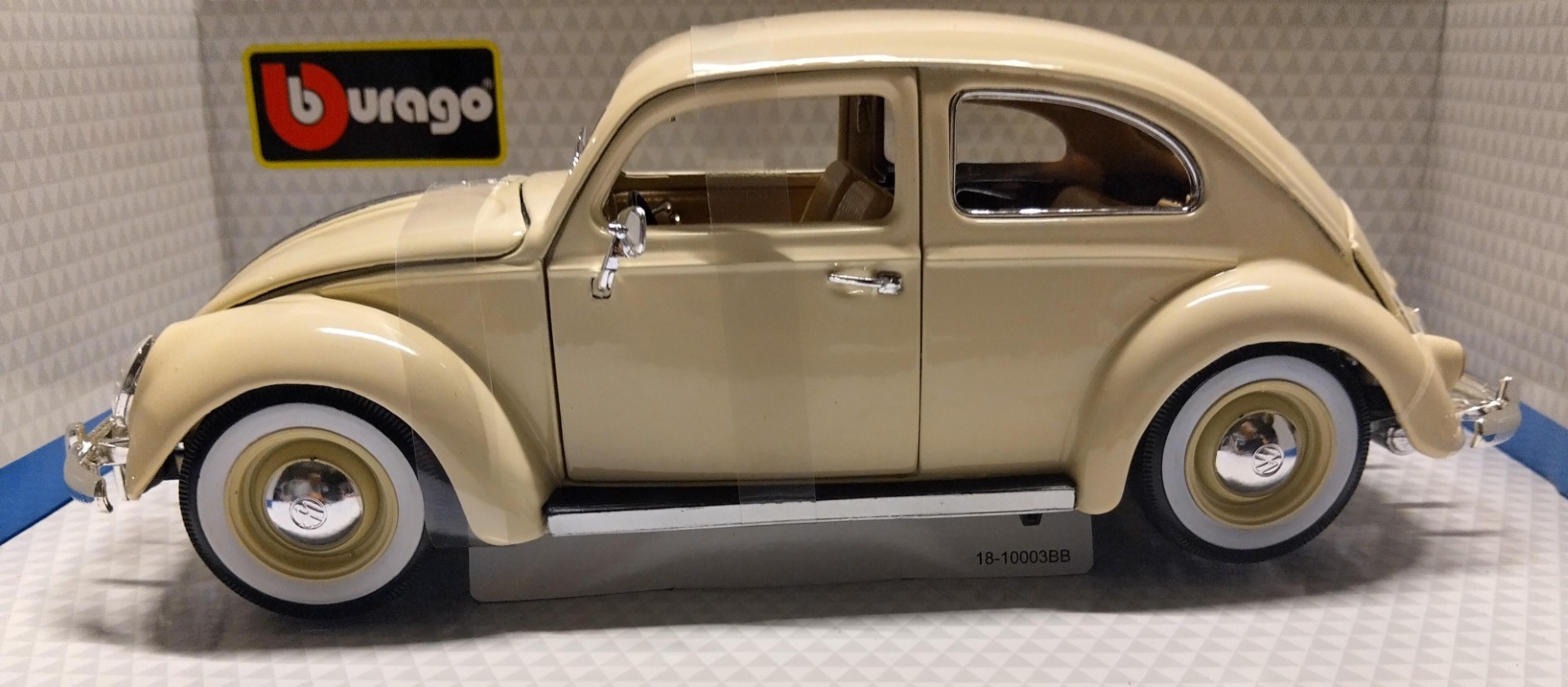 Pienoismalli VW Kupla 1955 1/18