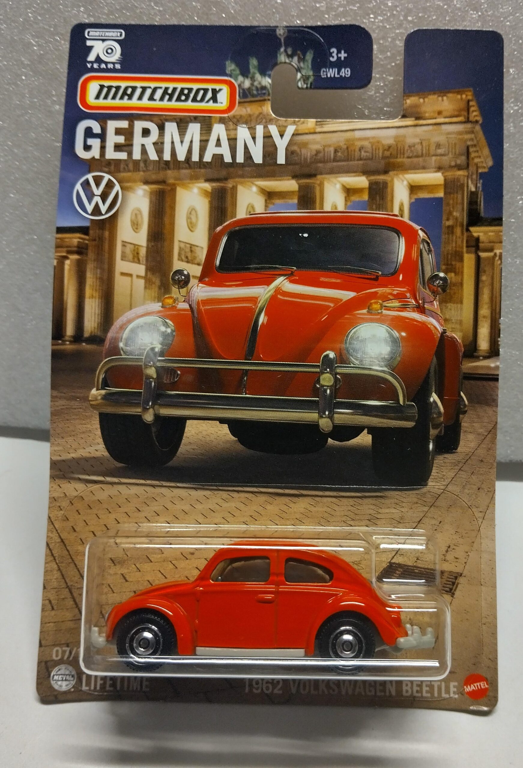 Pienoismalli VW Kupla 1962 punainen 1/64