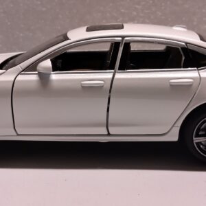 Pienoismalli Volvo S90 2018 1/32