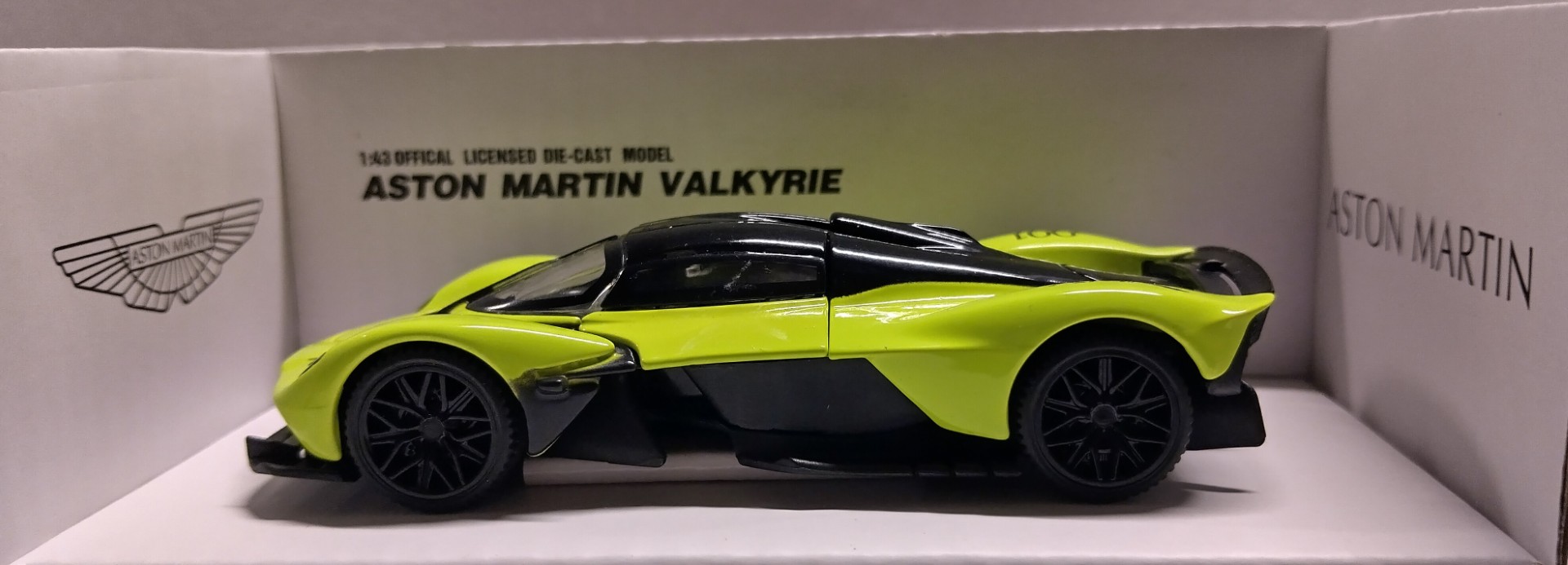 Pienoismalli Aston Martin Valkirie 2023 1/43