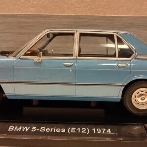 Pienoismalli BMW 518 ( E 12 ) 1/18