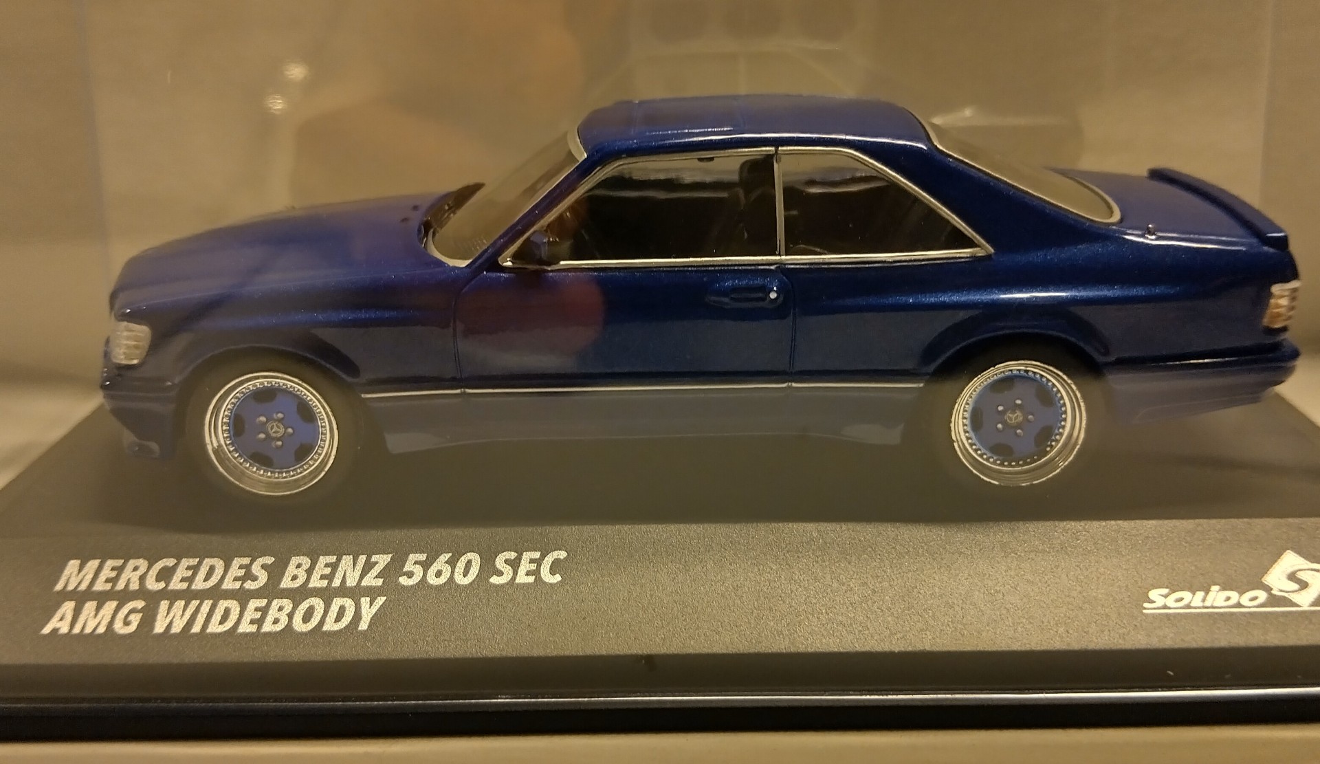 Pienoismalli Mercedes C126 560 SEC