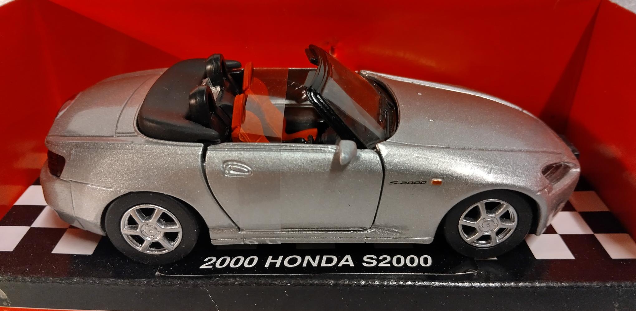 Pienoismalli Honda S2000 1/32