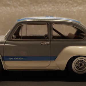Pienoismalli Fiat Abarth 1000 1/24
