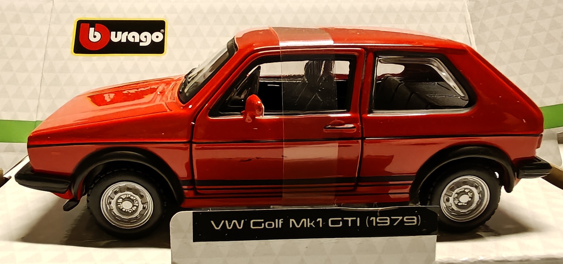 Pienoismalli VW Golf Mk I GTI 1979 1/32