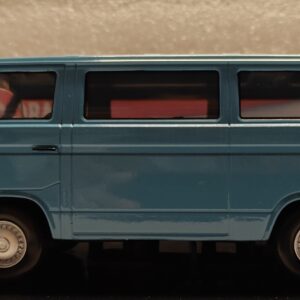Pienoismalli VW Typ 3 sininen 1/24