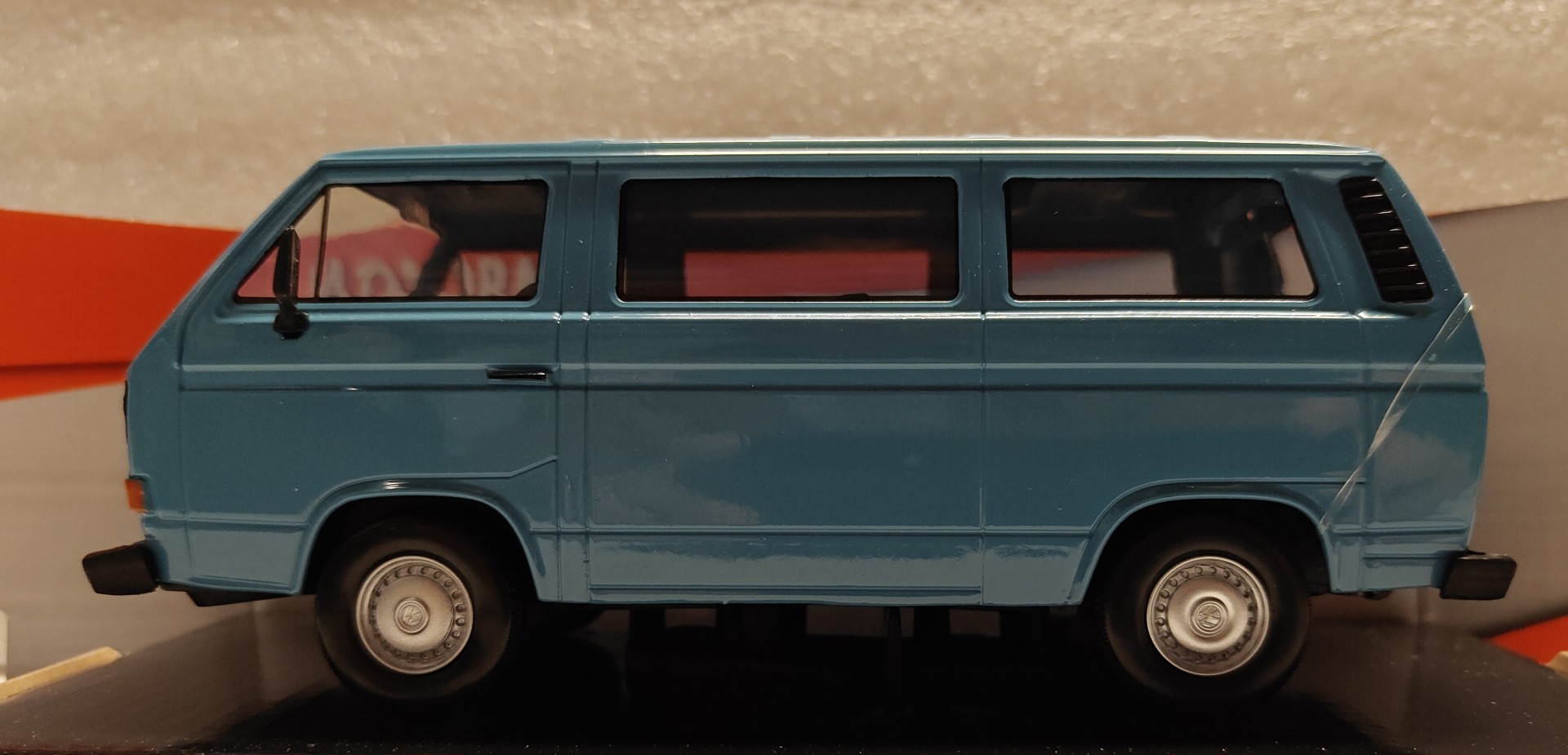 Pienoismalli VW Typ 3 sininen 1/24