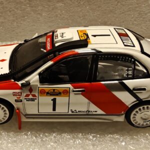 Pienoismalli Mitsubishi Lancer Evo IV Safari 1998 1/64