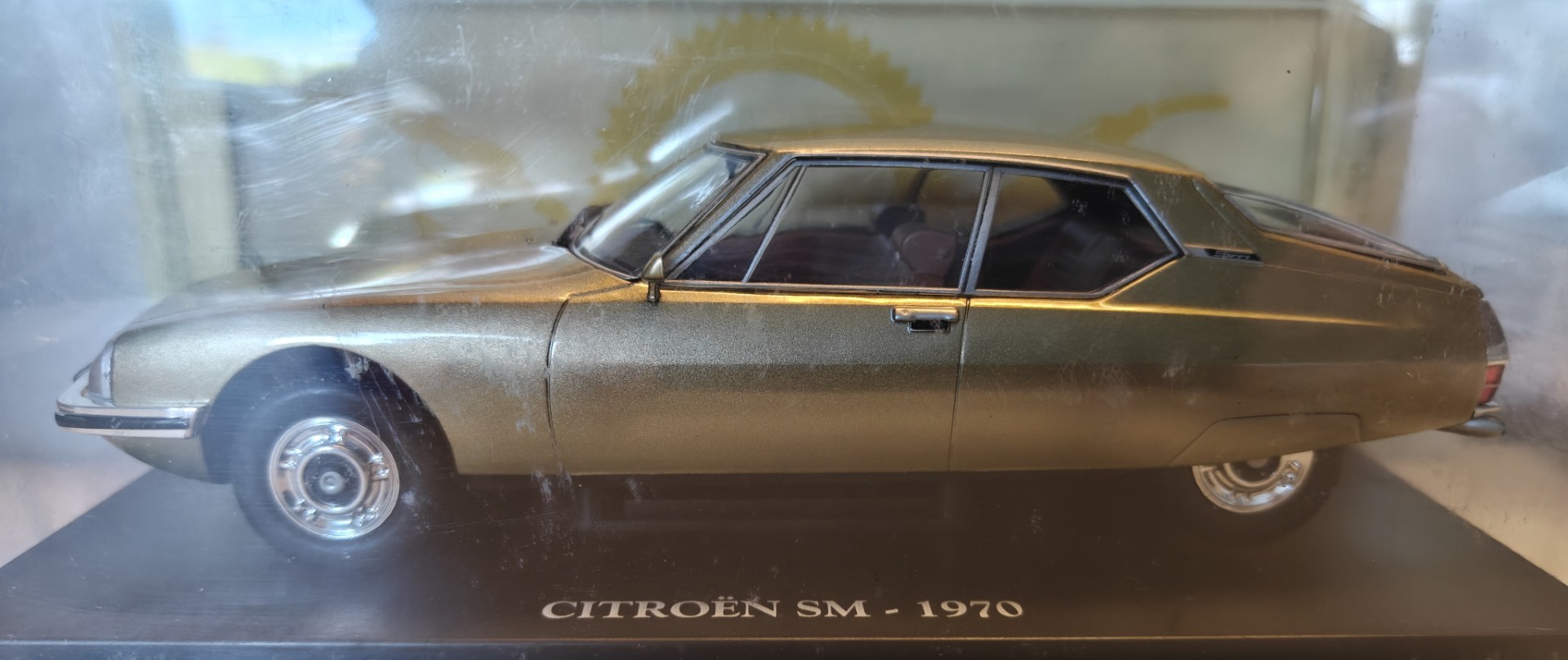Pienoismalli Citroen SM 1970 1/24