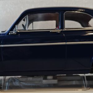 Pienoismalli Volvo Amazon 121 1/18