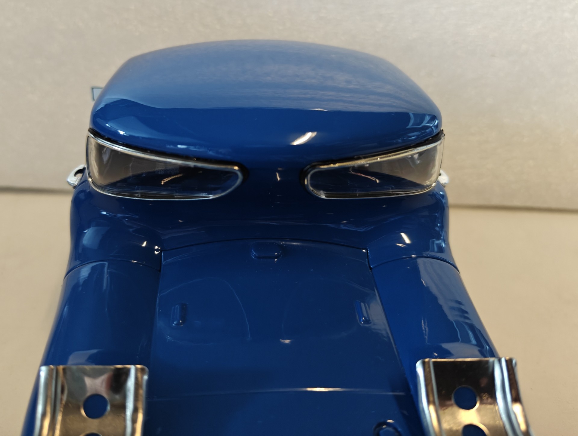 Pienoismalli Mercedes W21 "Das blaue Wunder" 1/18 - Image 4