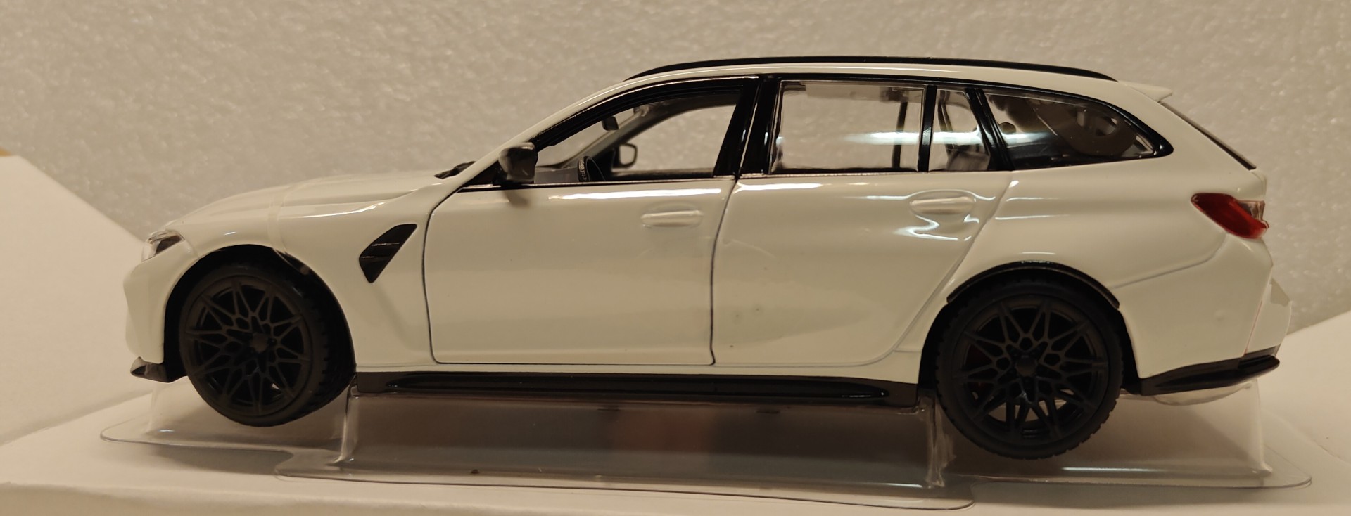 Pienoismalli BMW M3 Touring (G81) 2023   1/24