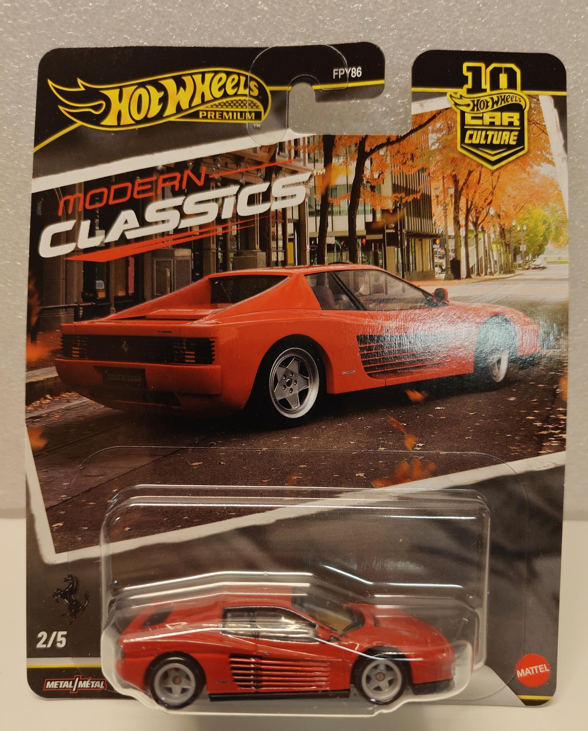 Pienoismalli Ferrari Tessarossa 1984 1/64
