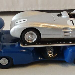 Mercedes Racing Transport + formula 1/64