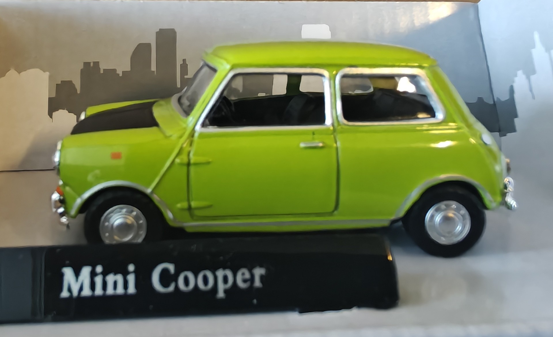 Pienoismalli Mini Cooper vihreä 1/43