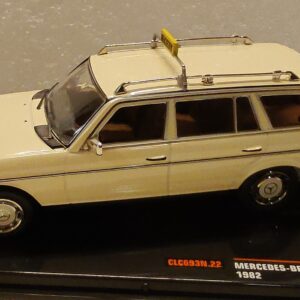 Pienoismalli Mercedes S123 Taxi 1/43