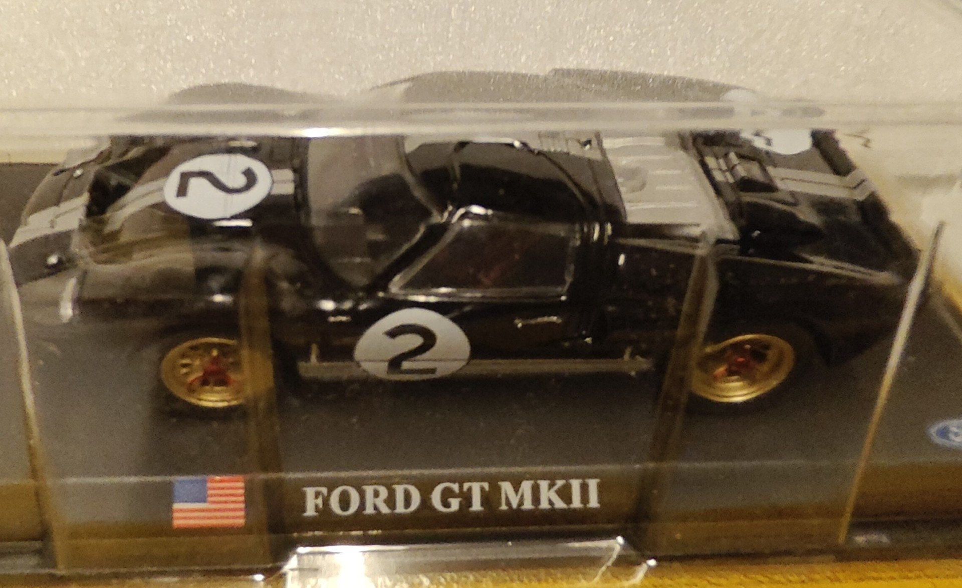 Pienoismalli Ford GT40 Mk II 1/43