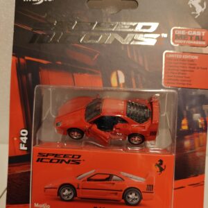Pienoismalli Ferrari F40 1/64
